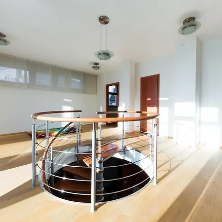 Gorgeous Duplex With Terrace アパート