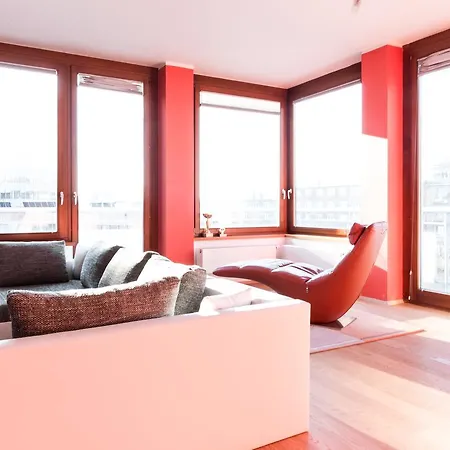 アパート Gorgeous Duplex With Terrace プラハ