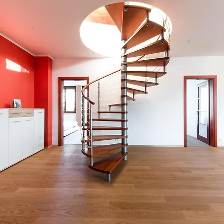 Gorgeous Duplex With Terrace * プラハ